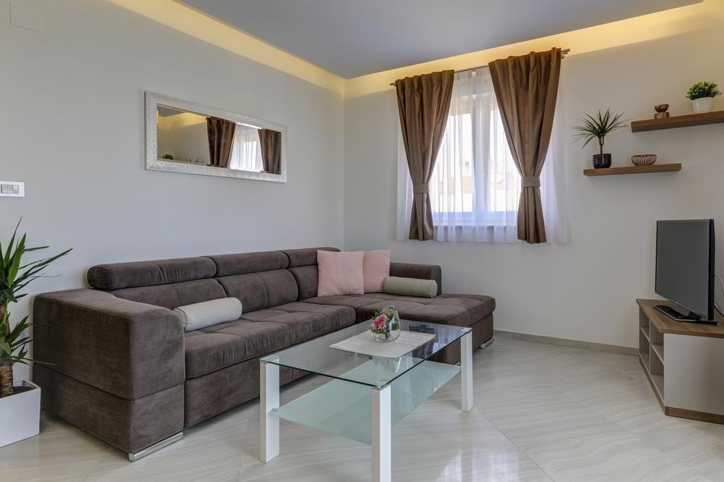 Apartments Lapis بريمونتيرا المظهر الخارجي الصورة