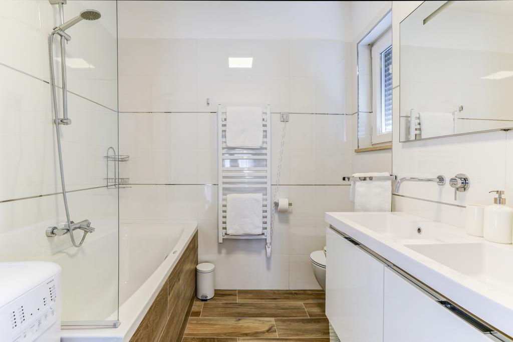 Apartments Lapis بريمونتيرا المظهر الخارجي الصورة